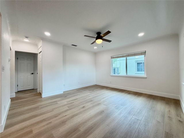 2844 30TH AVENUE N, St Petersburg, FL 33713