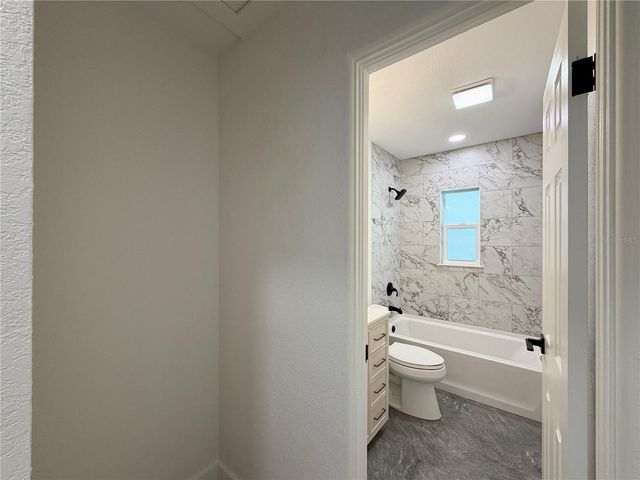 2844 30TH AVENUE N, St Petersburg, FL 33713
