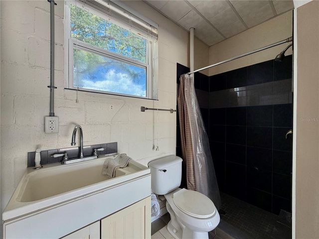 2844 30TH AVENUE N, St Petersburg, FL 33713