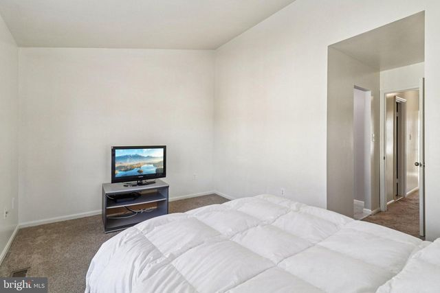 4063 BLUEBIRD DR, Waldorf, MD 20603