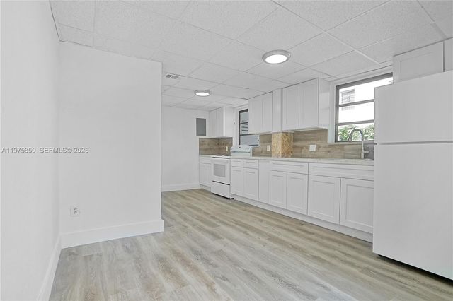 3041 NW 15th St 3041, Miami, FL 33125