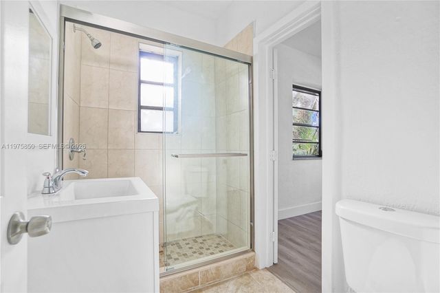 3041 NW 15th St 3041, Miami, FL 33125