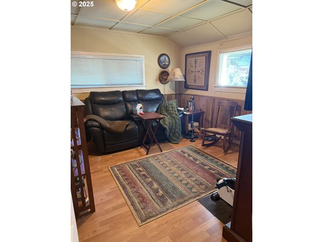 5290 HERMAN CAPE Rd, Florence, OR 97439