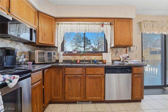 9165 Sugarbush Drive, Mentor, OH 44060