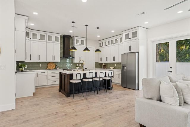 4308 N 10TH STREET, Tampa, FL 33603