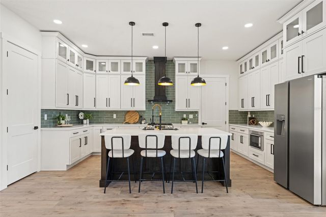 4308 N 10TH STREET, Tampa, FL 33603