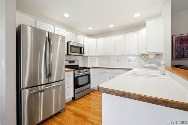 3313 Blossom Lane, Wheatfield, NY 14120