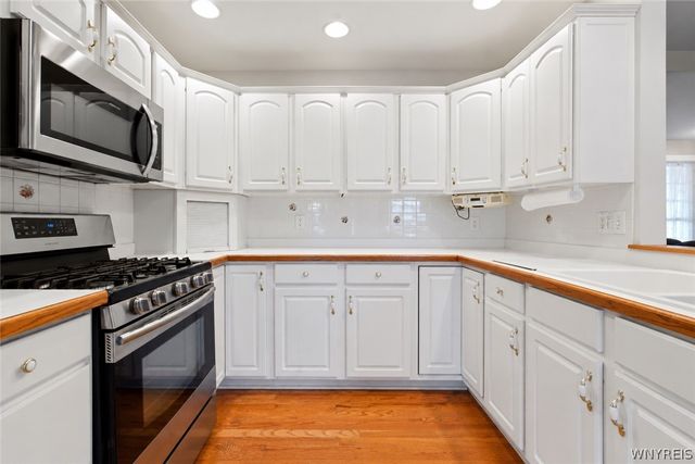 3313 Blossom Lane, Wheatfield, NY 14120