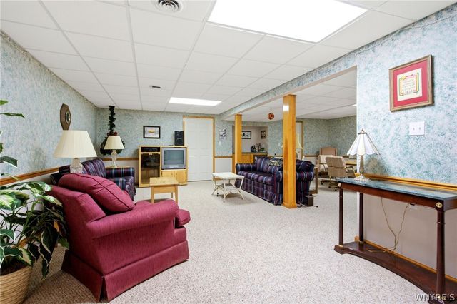 3313 Blossom Lane, Wheatfield, NY 14120