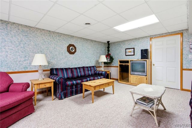 3313 Blossom Lane, Wheatfield, NY 14120