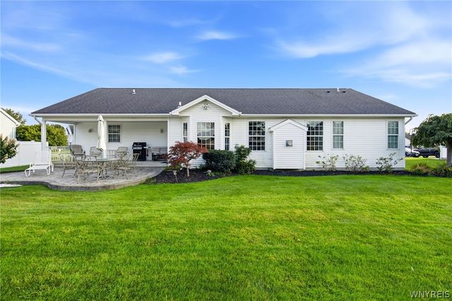 3313 Blossom Lane, Wheatfield, NY 14120