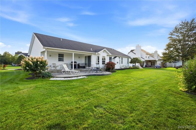 3313 Blossom Lane, Wheatfield, NY 14120