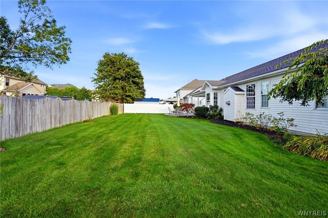 3313 Blossom Lane, Wheatfield, NY 14120