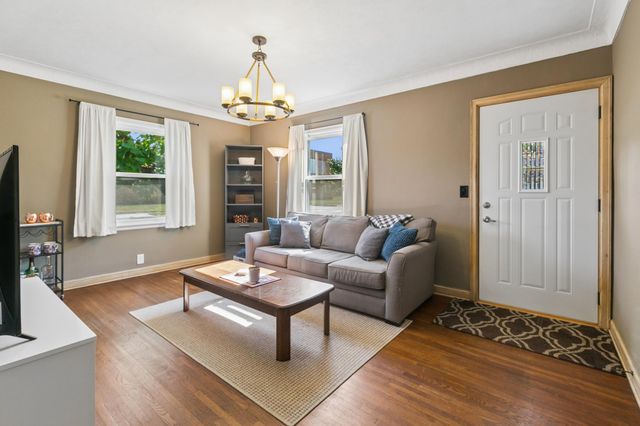 2202 6th Avenue, Anoka, MN 55303
