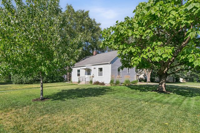 2202 6th Avenue, Anoka, MN 55303