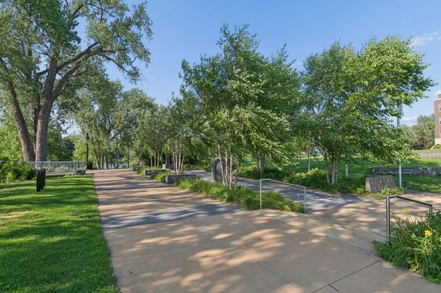 2202 6th Avenue, Anoka, MN 55303