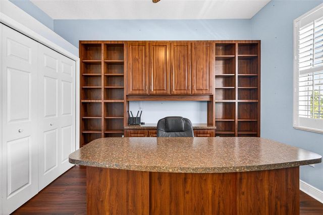 821 BLUE HERON BOULEVARD, Ruskin, FL 33570