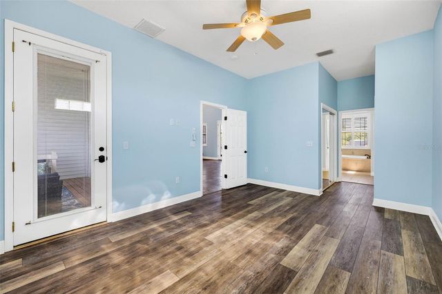 821 BLUE HERON BOULEVARD, Ruskin, FL 33570