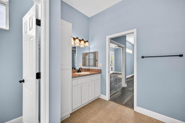 821 BLUE HERON BOULEVARD, Ruskin, FL 33570