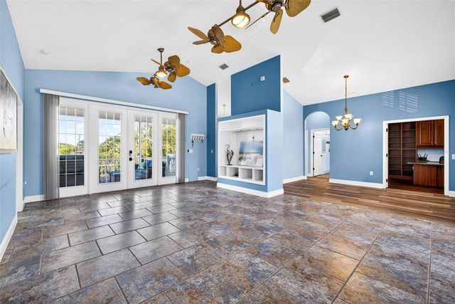 821 BLUE HERON BOULEVARD, Ruskin, FL 33570