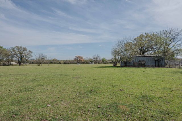 840 Silver Creek Azle Road, Azle, TX 76020