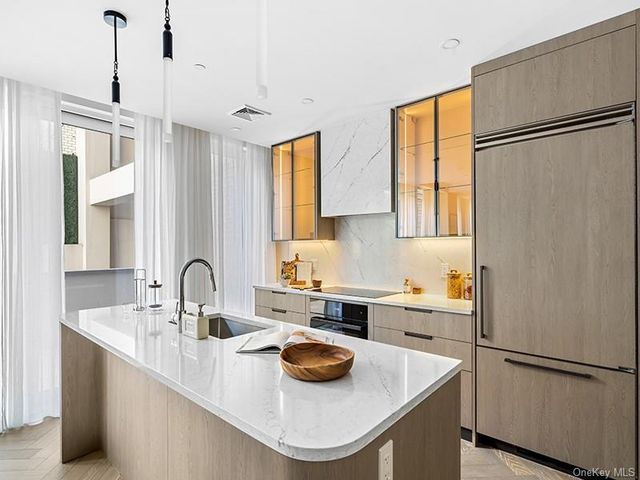 78-29 Austin Street TH14, Forest Hills, NY 11375