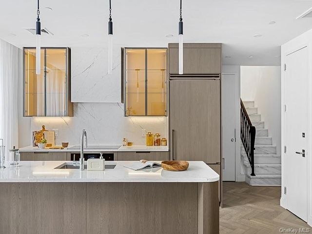 78-29 Austin Street TH14, Forest Hills, NY 11375