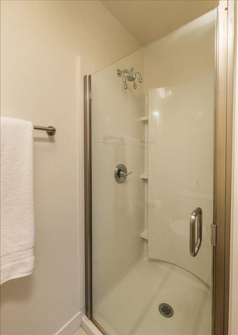 5120 N Hutton View Ln, Spokane, WA 99212