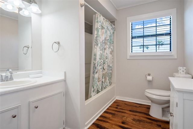1106 Helen Dowdy, Crystal Beach, TX 77650