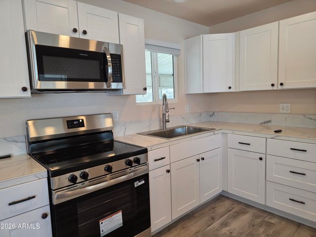 13206 N 19TH Place, Phoenix, AZ 85022