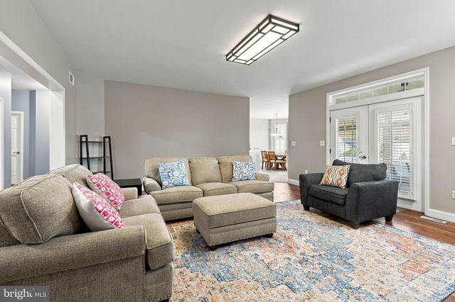 1001 RIVER CREST DR, Reading, PA 19605