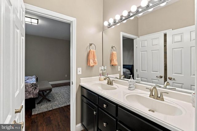 1001 RIVER CREST DR, Reading, PA 19605
