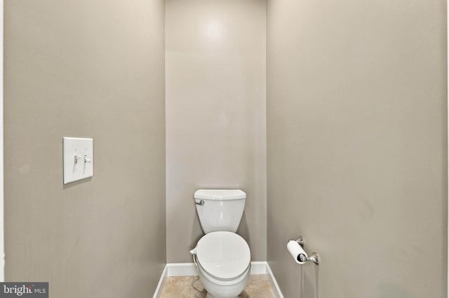 1001 RIVER CREST DR, Reading, PA 19605