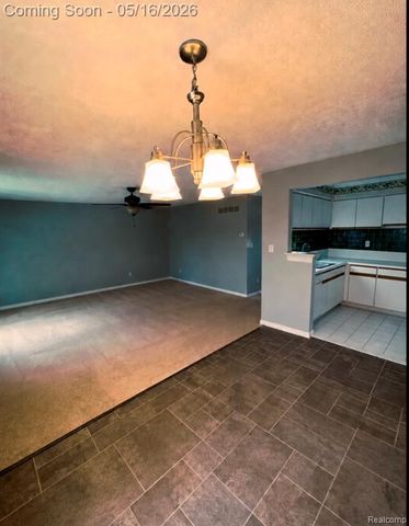 14210 Camelot Drive, Sterling Heights, MI 48312