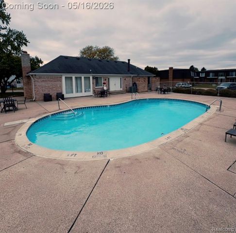14210 Camelot Drive, Sterling Heights, MI 48312