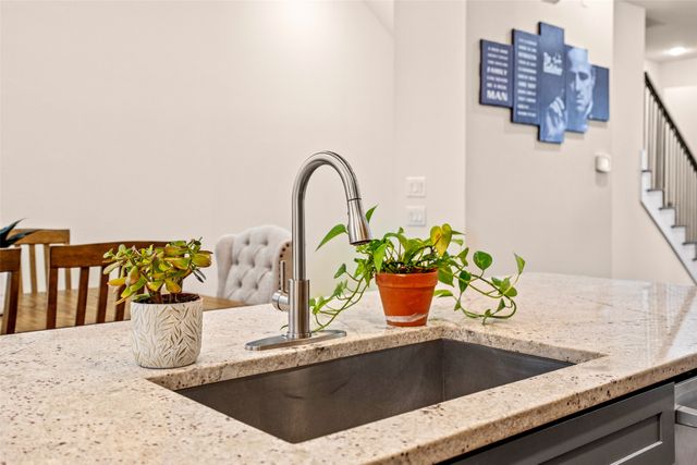 4211 Rawlins Street 252, Dallas, TX 75219