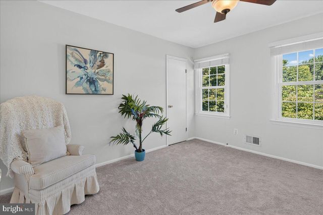 23 ALBERT E BONACCI DR, Hamilton, NJ 08690