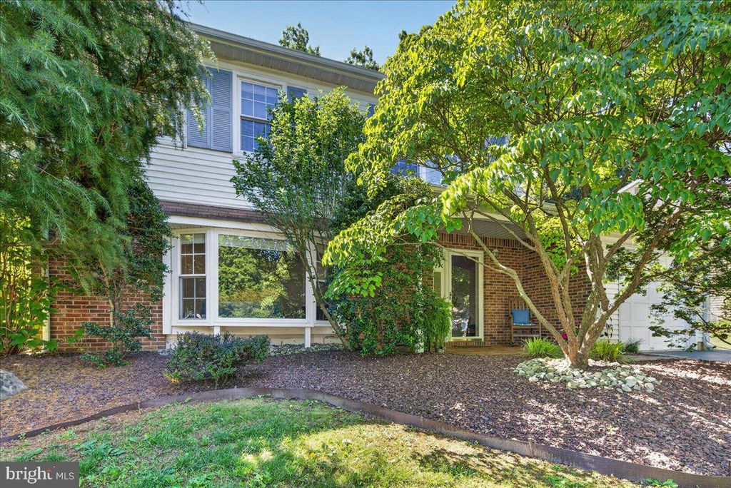 23 ALBERT E BONACCI DR, Hamilton, NJ 08690