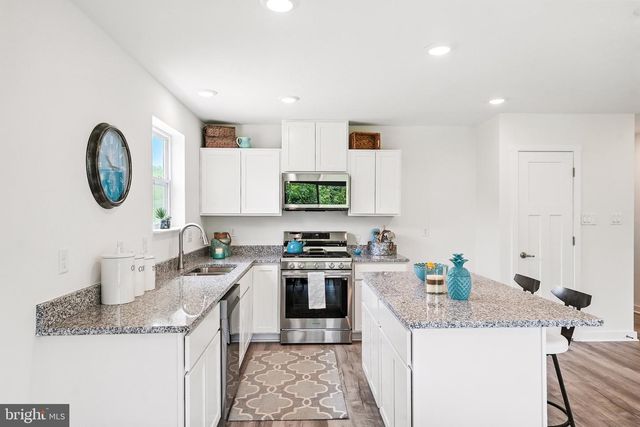 100 REGENT CIRCLE, Hagerstown, MD 21742