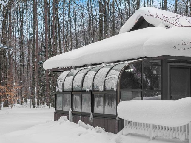 8460 NE Covert Road, Mancelona, MI 49659