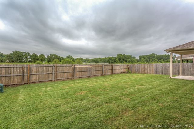 12677 S 88th East Avenue, Bixby, OK 74008