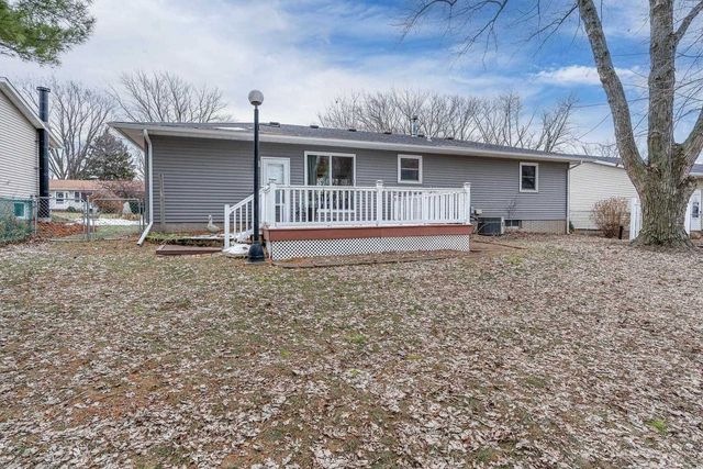 114 N 9 Street, Eldridge, IA 52748