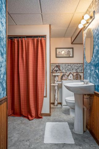 114 N 9 Street, Eldridge, IA 52748