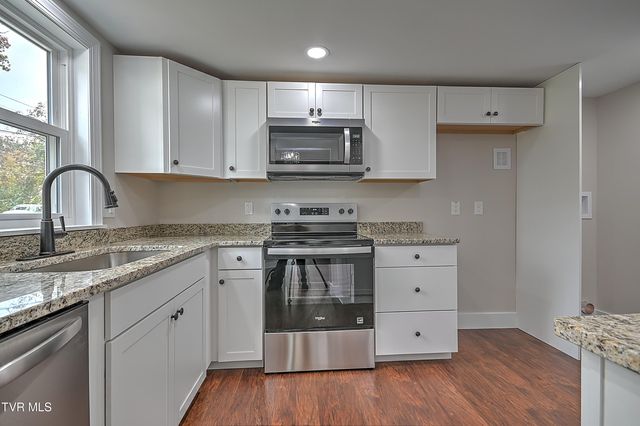 3236 Ashley Street, Kingsport, TN 37664