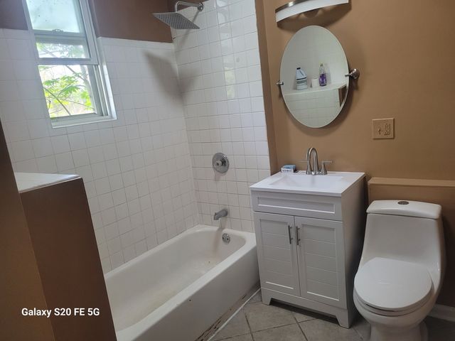6953 S Loomis Boulevard, Chicago, IL 60636