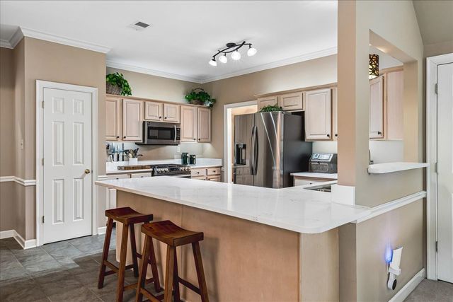 1851 AUTUMNDALE DR, Cordova, TN 38016