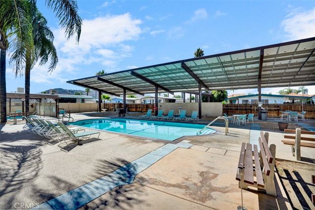 725 W Thornton Avenue 158, Hemet, CA 92543