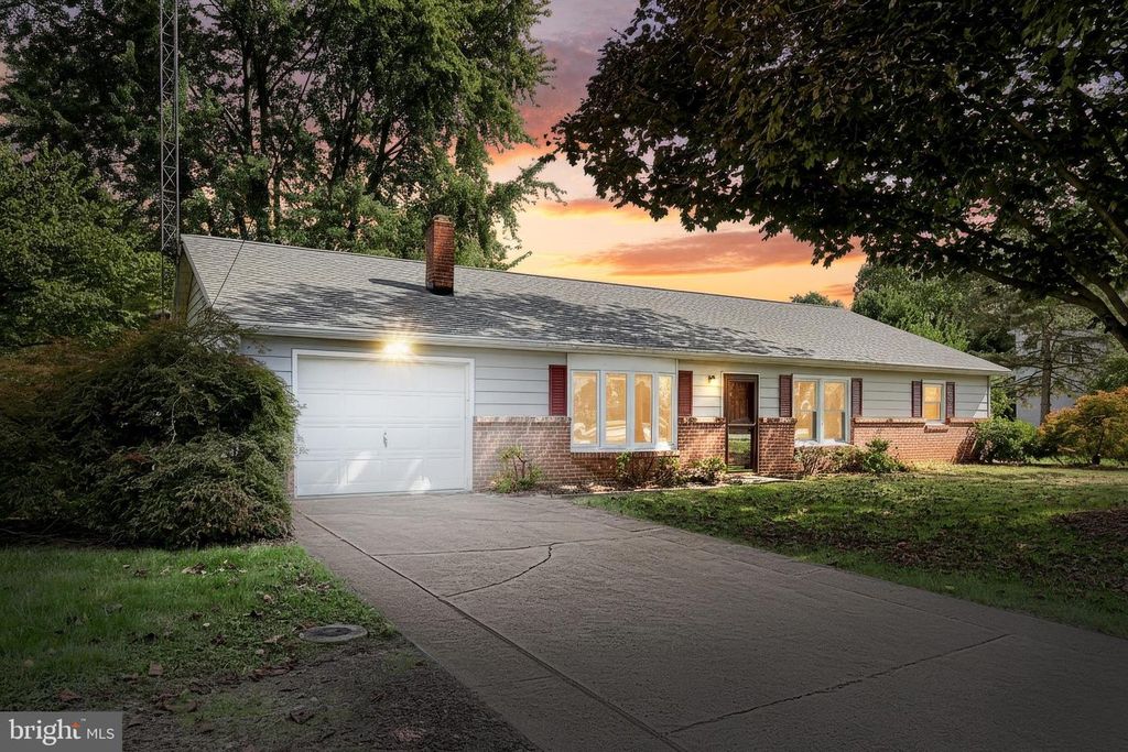 326 PARK HEIGHTS BLVD, Hanover, PA 17331