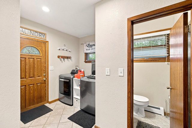 10400 W Pallottine DRIVE, Greenfield, WI 53228