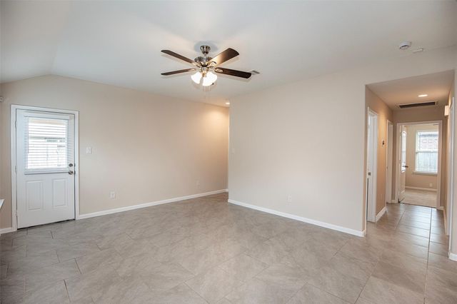 8215 Oakleaf Meadow Court, Rosharon, TX 77583